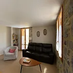 Casa Francho 3 *